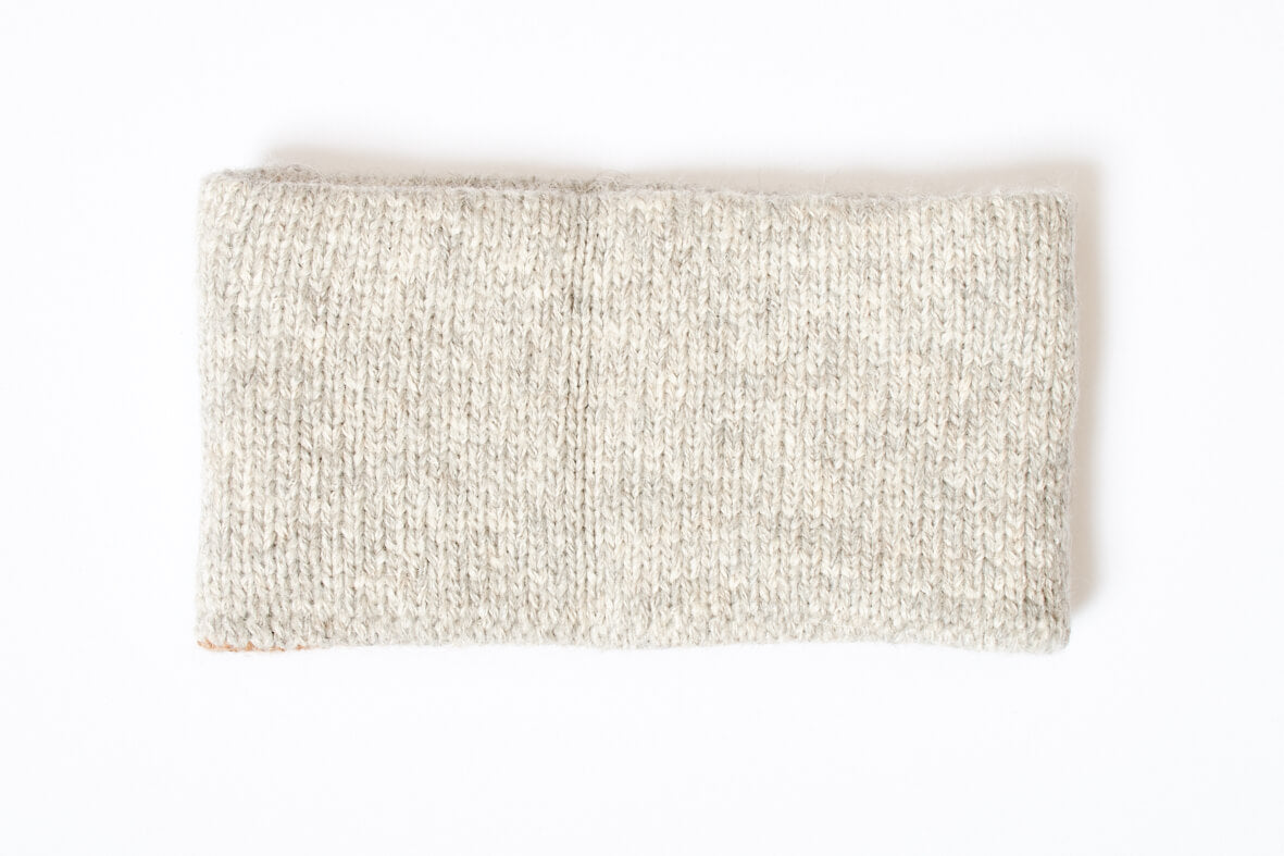 Wende-Stirnband mit traditionellem Muster aus naturbelassener Alpaka-Wolle - Mein-Alpaka-Shop